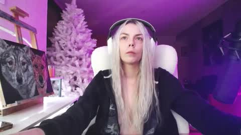 stage Kylie Sinner  brand CLITBAIT online show from 11-21-25, 09:52