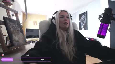 stage Kylie Sinner  brand CLITBAIT online show from 03-08-26, 11:58