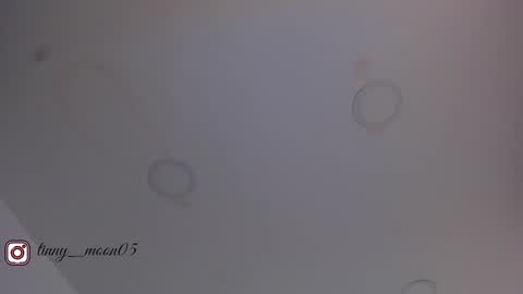 Snapshot of tinymoon_ chatting on 02-01-25, 03:50 Luna online show from 02-01-25, 03:50