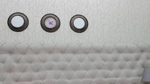 Snapshot of tinyrosee chatting on 02-18-26, 07:32 Tinnyrose online show from 02-18-26, 07:32