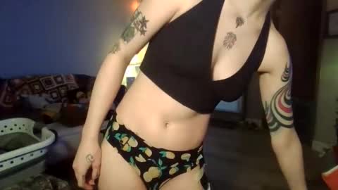 tinytitties online show from 12-22-25, 08:28