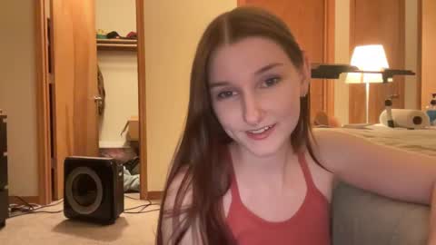 Snapshot of tinytittytia chatting on 10-03-25, 05:26 Tia online show from 10-03-25, 05:26