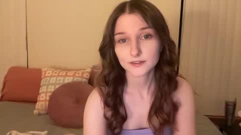 Snapshot of tinytittytia chatting on 11-10-25, 07:40 Tia online show from 11-10-25, 07:40