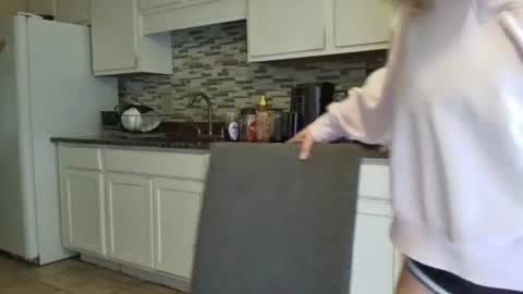 Snapshot of tinywithtiddies chatting on 11-03-25, 02:07 tinywithtiddies online show from 11-03-25, 02:07