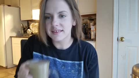 Snapshot of tinywithtiddies chatting on 11-06-25, 01:01 tinywithtiddies online show from 11-06-25, 01:01