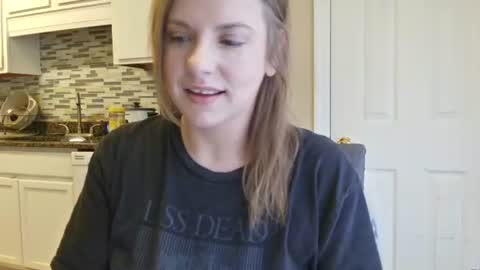 Snapshot of tinywithtiddies chatting on 11-21-25, 02:16 tinywithtiddies online show from 11-21-25, 02:16