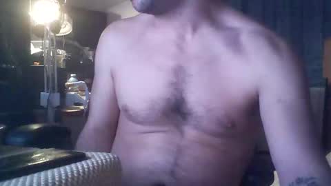 Snapshot of tiqueb40 chatting on 02-11-26, 07:24 tiqueb40 online show from 02-11-26, 07:24