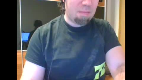 Snapshot of tirolerboy27 chatting on 01-13-25, 01:17 Tirolerboy27 online show from 01-13-25, 01:17