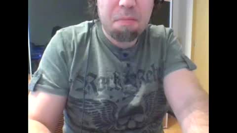 Snapshot of tirolerboy27 chatting on 01-21-25, 12:07 Tirolerboy27 online show from 01-21-25, 12:07