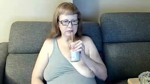 Snapshot of tittylandqc chatting on 02-16-26, 03:02 tittylandqc online show from 02-16-26, 03:02