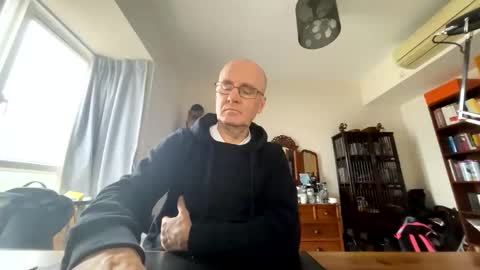 Snapshot of tksnoopy7 chatting on 02-08-26, 02:15 TKSnoopy online show from 02-08-26, 02:15