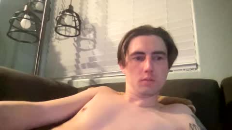 tlayne410 online show from 10-26-25, 08:09