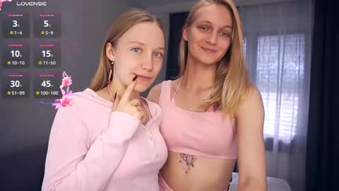 Snapshot of tobicovitt chatting on 09-29-25, 08:19 Mary online show from 09-29-25, 08:19