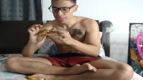 Andres Independent Model online show from 02-01-26, 01:15