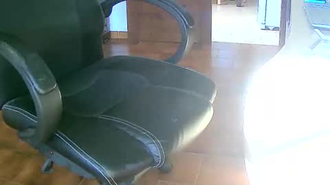 Tobiko online show from 01-10-25, 03:37