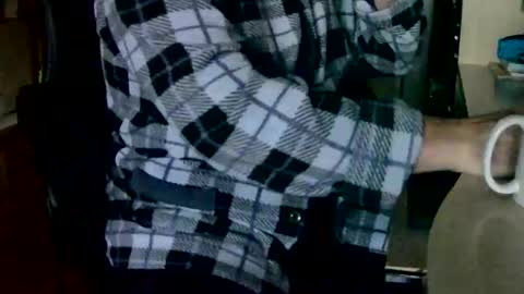 Tobiko online show from 01-19-25, 04:57