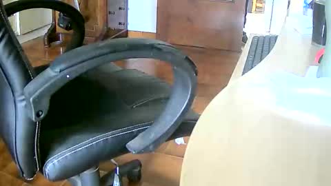 Tobiko online show from 02-08-26, 01:03