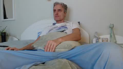 Snapshot of toffmen chatting on 01-05-25, 03:34 Daniel Bisexual uncut 20cm online show from 01-05-25, 03:34