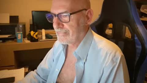 Togbear online show from 02-24-25, 09:31