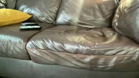 Joshua1983 online show from 01-20-25, 05:37