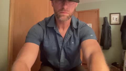 Snapshot of tokyodude12 chatting on 09-12-25, 03:56 The Beekeeper online show from 09-12-25, 03:56