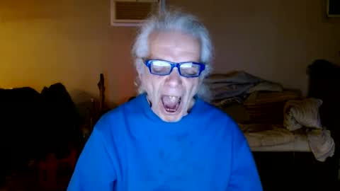 tom112292014 online show from 01-29-25, 04:15