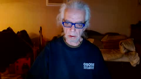 tom112292014 online show from 03-08-25, 05:17