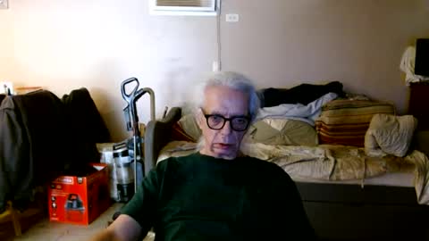 tom112292014 online show from 10-01-25, 04:02