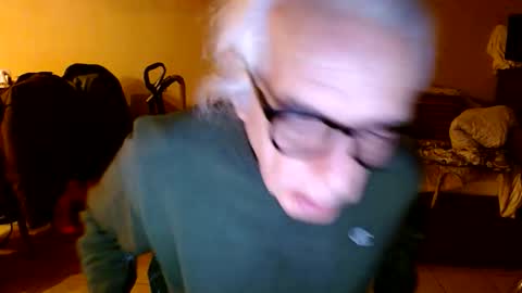 tom112292014 online show from 11-13-25, 02:54