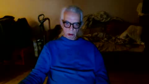 tom112292014 online show from 11-20-25, 03:01