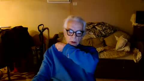 tom112292014 online show from 12-04-25, 02:48