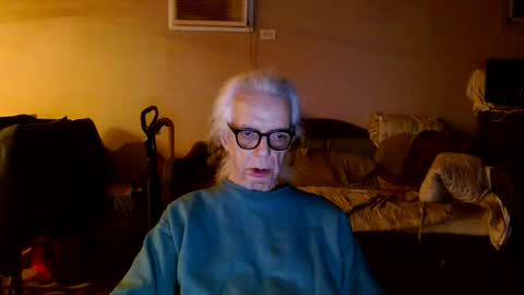 tom112292014 online show from 12-23-25, 02:42