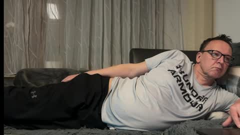 Tom online show from 04-05-26, 07:33