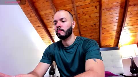   online show from 11-08-25, 01:11