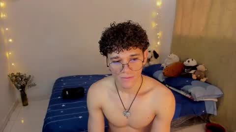 Tom Blue online show from 11-06-25, 02:07