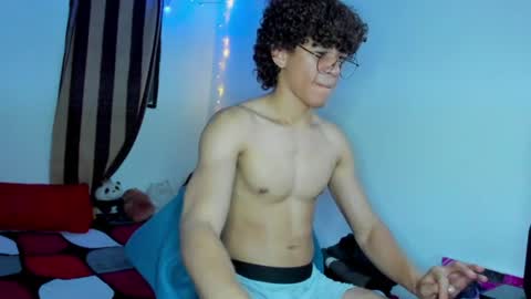 Snapshot of tom_blue10 chatting on 06-19-26, 12:37 Tom Blue online show from 06-19-26, 12:37