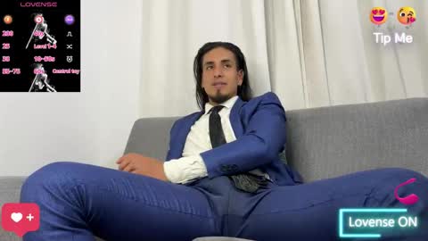 Snapshot of tom_blunt96 chatting on 11-06-25, 06:14 TOM online show from 11-06-25, 06:14