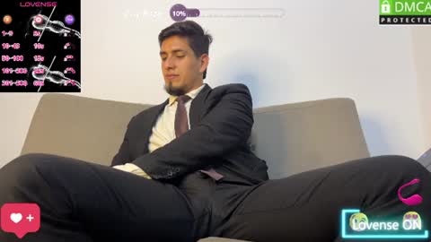 Snapshot of tom_blunt96 chatting on 06-11-26, 07:17 TOM online show from 06-11-26, 07:17