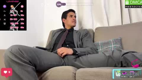 Snapshot of tom_blunt96 chatting on 07-17-26, 10:00 TOM online show from 07-17-26, 10:00