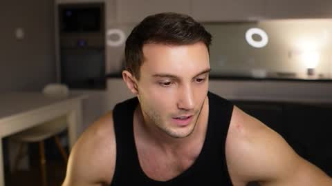 Tom online show from 12-18-25, 07:53