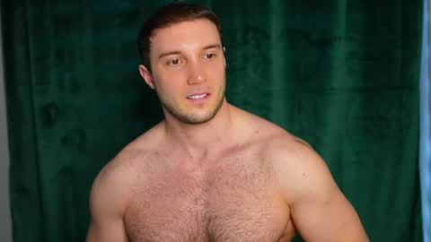 Snapshot of tom_fordd chatting on 05-13-26, 04:21 Tom online show from 05-13-26, 04:21