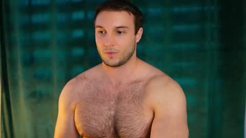 Snapshot of tom_fordd chatting on 06-03-26, 03:28 Tom online show from 06-03-26, 03:28