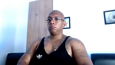 Snapshot of tom_miller chatting on 03-04-25, 06:04 Tom Miller online show from 03-04-25, 06:04