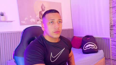 Tom muscle1 online show from 10-19-25, 12:28