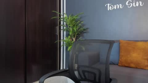 Snapshot of tom_sin_ chatting on 02-11-25, 09:35 Tom Sin online show from 02-11-25, 09:35