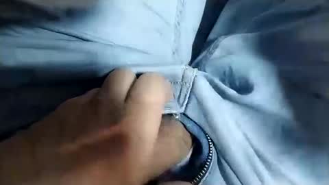 Snapshot of tomas_cum69 chatting on 03-10-25, 10:45 Tomas online show from 03-10-25, 10:45