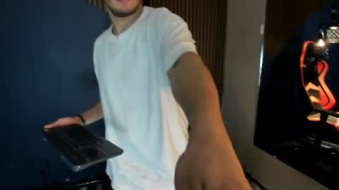 TOMAS online show from 06-13-26, 04:21
