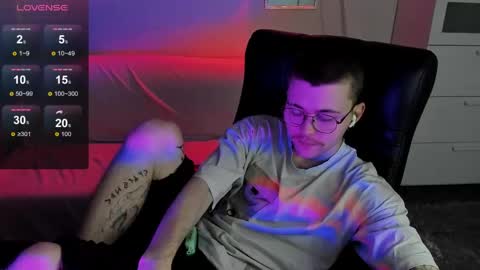 tomas_norton online show from 04-17-26, 09:07