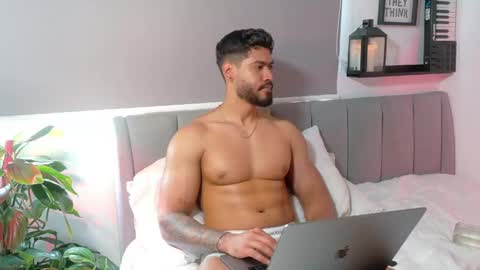 Tomas Ferrer online show from 06-07-26, 08:12