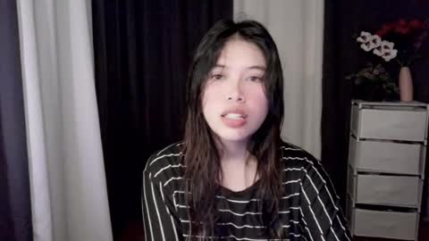 Snapshot of tombalita chatting on 06-15-26, 11:12 mika online show from 06-15-26, 11:12